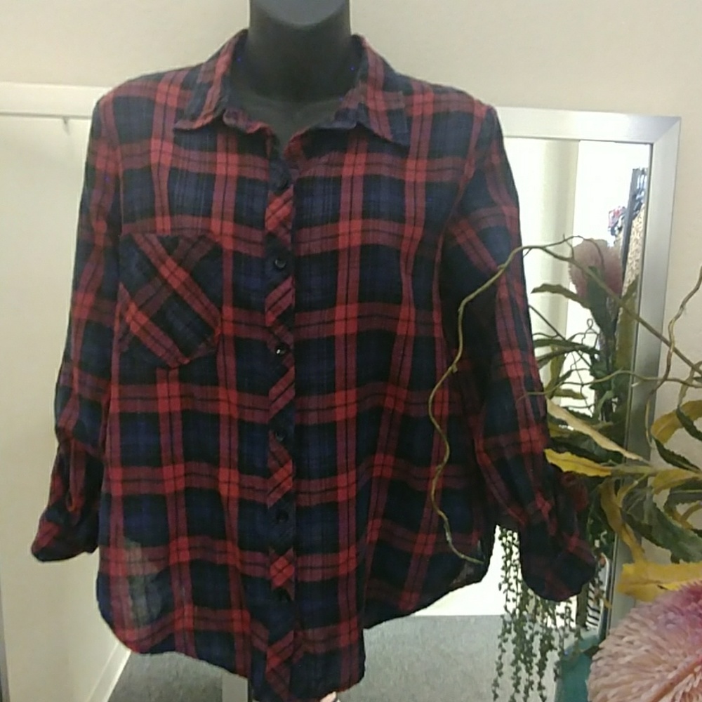 En Creme Sexy Plaid L/S Top